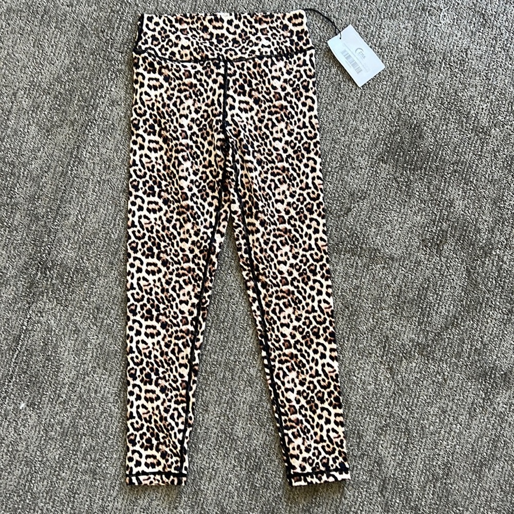 NWT Zyia Leopard Brilliant Scrunchy what Hi- ride leggings size 6-8
